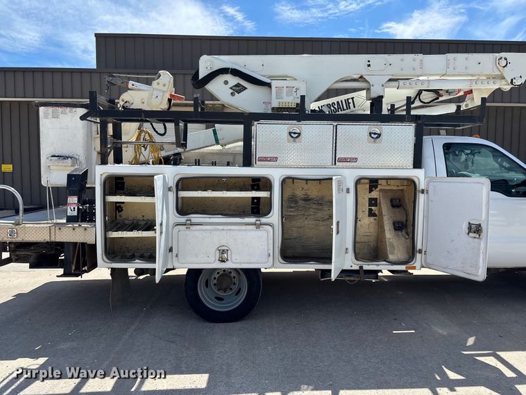 image for item FB3392 2011 Ford F550 bucket truck