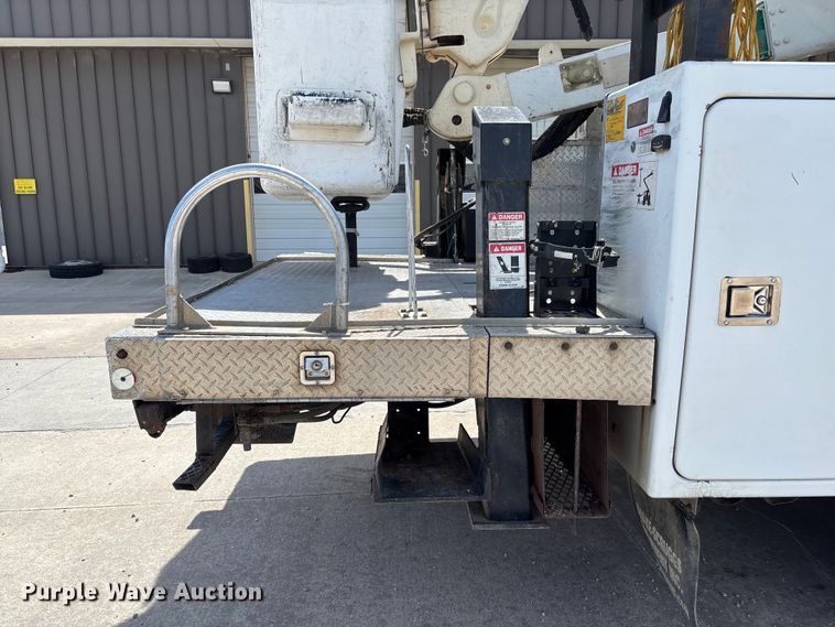 image for item FB3392 2011 Ford F550 bucket truck