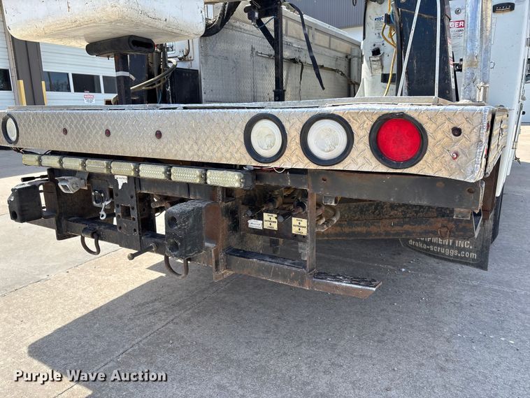 image for item FB3392 2011 Ford F550 bucket truck