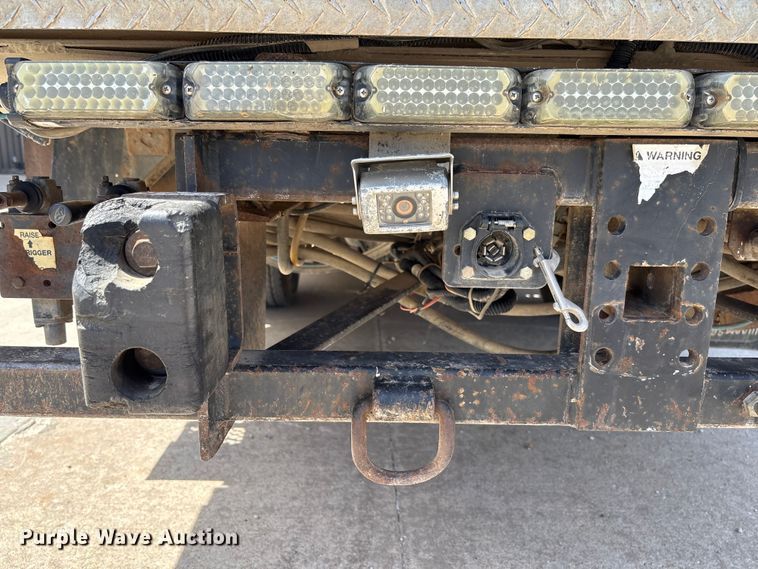 image for item FB3392 2011 Ford F550 bucket truck