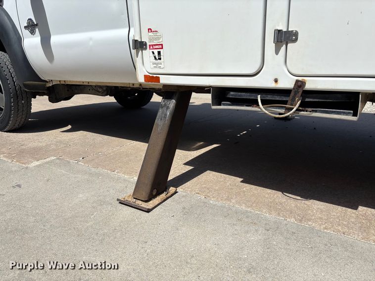 image for item FB3392 2011 Ford F550 bucket truck