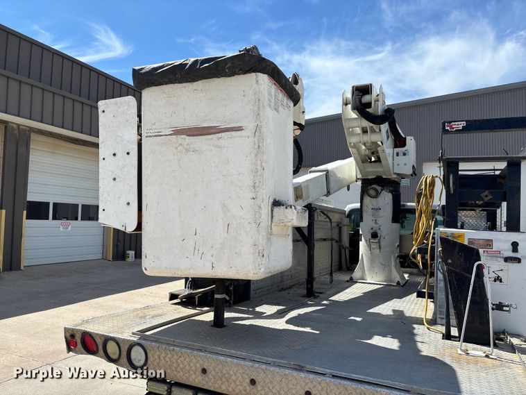 image for item FB3392 2011 Ford F550 bucket truck