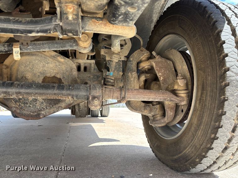 image for item FB3392 2011 Ford F550 bucket truck