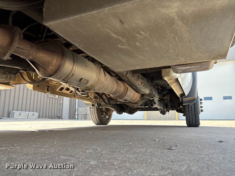 image for item FB3392 2011 Ford F550 bucket truck