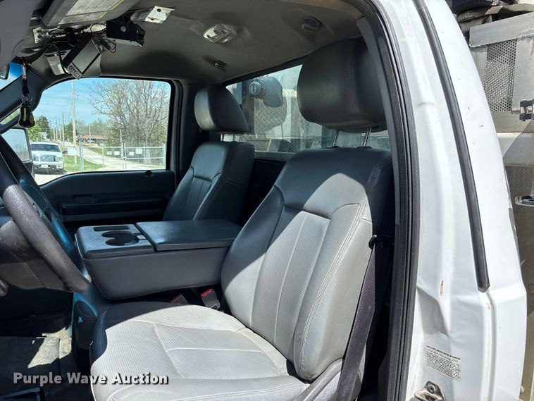 image for item FB3392 2011 Ford F550 bucket truck