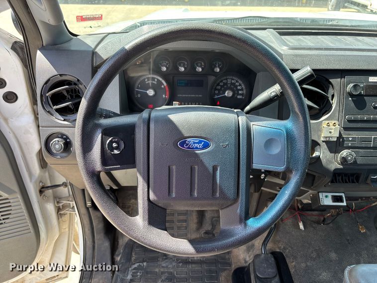 image for item FB3392 2011 Ford F550 bucket truck