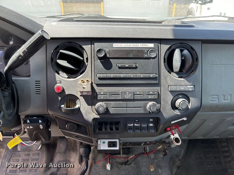 image for item FB3392 2011 Ford F550 bucket truck