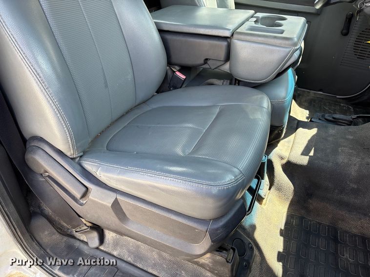 image for item FB3392 2011 Ford F550 bucket truck