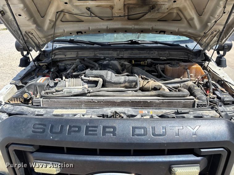 image for item FB3392 2011 Ford F550 bucket truck