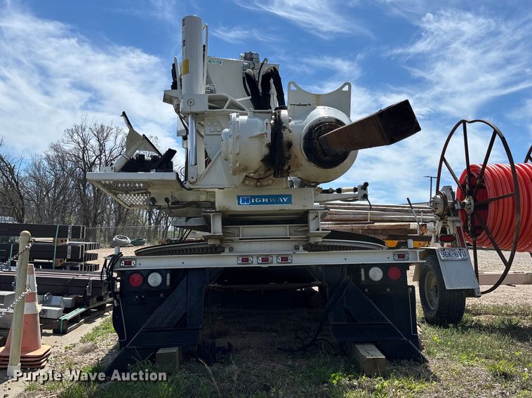 image for item FB3393 2021 Highway Manufacturing Company HHF pressure digger truck bed