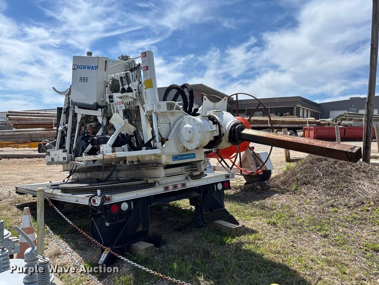 image for item FB3393 2021 Highway Manufacturing Company HHF pressure digger truck bed