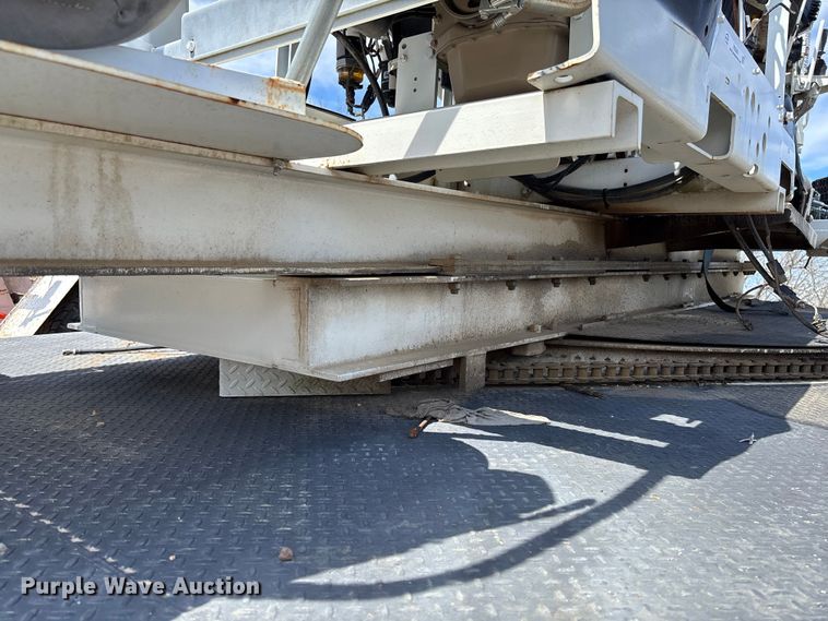 image for item FB3393 2021 Highway Manufacturing Company HHF pressure digger truck bed
