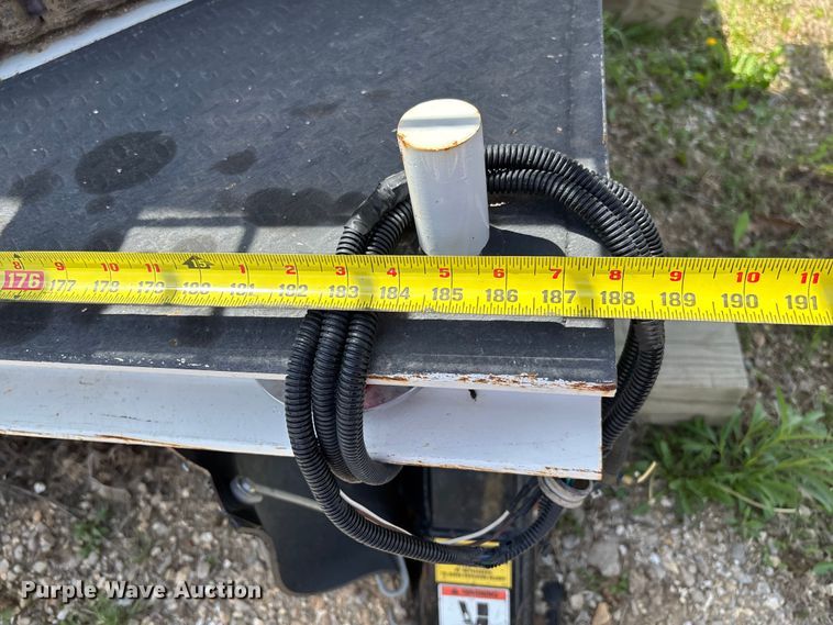 image for item FB3393 2021 Highway Manufacturing Company HHF pressure digger truck bed