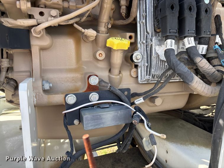 image for item FB3393 2021 Highway Manufacturing Company HHF pressure digger truck bed