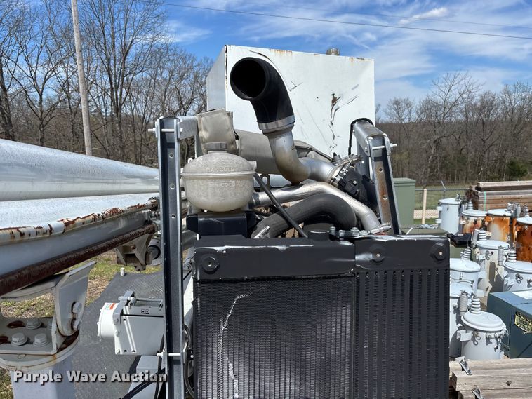 image for item FB3393 2021 Highway Manufacturing Company HHF pressure digger truck bed
