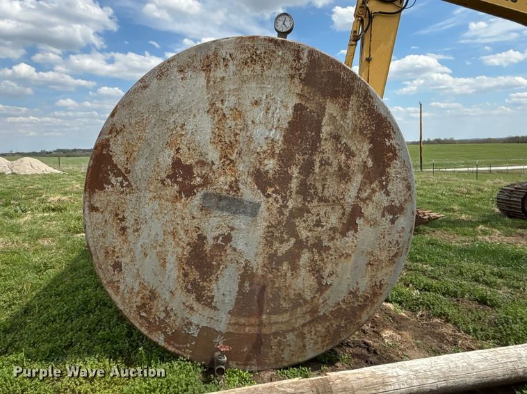 image for item FB3656 Fuel tank
