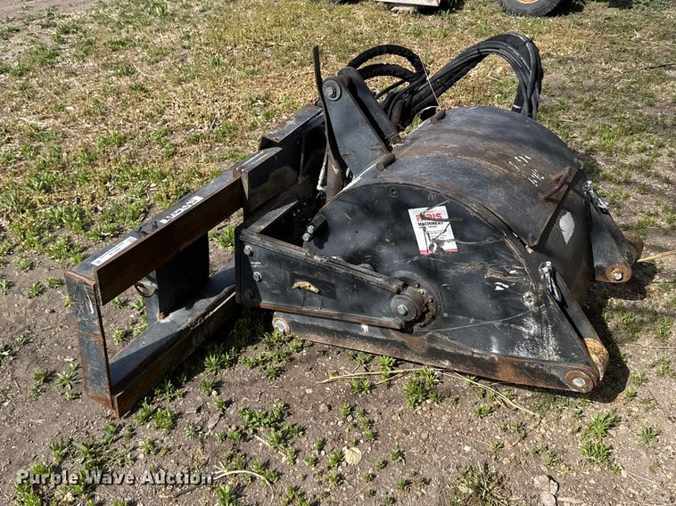 image for item FB7136 Skid steer cold planer