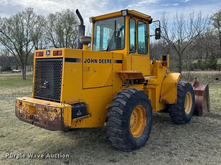 image for item FB7138 1988 John Deere 544E 