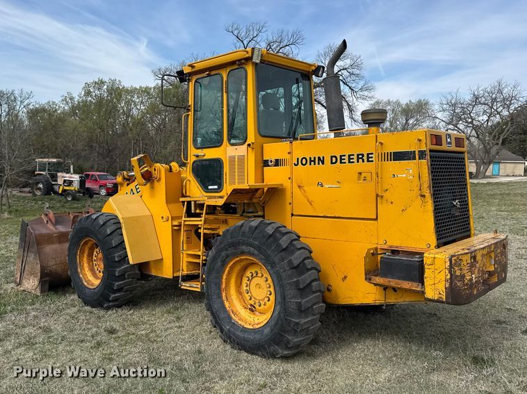 image for item FB7138 1988 John Deere 544E 