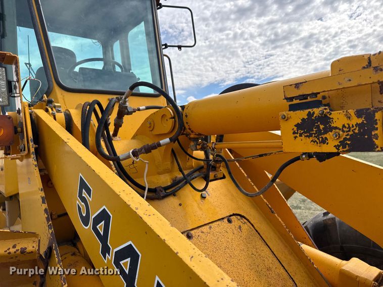 image for item FB7138 1988 John Deere 544E 