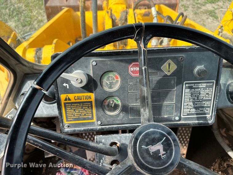 image for item FB7138 1988 John Deere 544E 