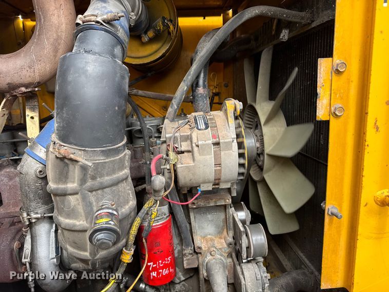 image for item FB7138 1988 John Deere 544E 