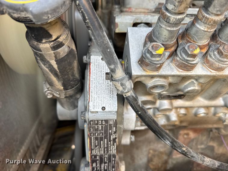 image for item FB7138 1988 John Deere 544E 