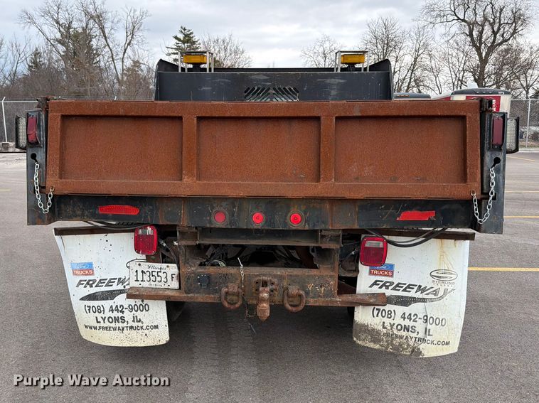 image for item FB8049 2004 Ford F350 Super Duty dump bed pickup truck