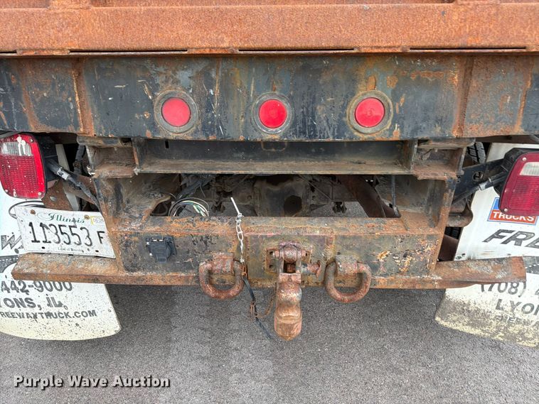 image for item FB8049 2004 Ford F350 Super Duty dump bed pickup truck
