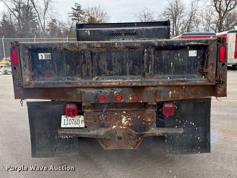 image for item FB8050 2005 Ford F350 Super Duty XL dump flatbed pickup truck