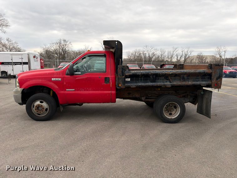 image for item FB8050 2005 Ford F350 Super Duty XL dump flatbed pickup truck