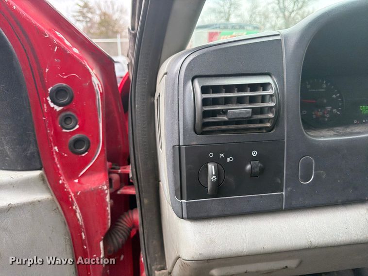 image for item FB8050 2005 Ford F350 Super Duty XL dump flatbed pickup truck