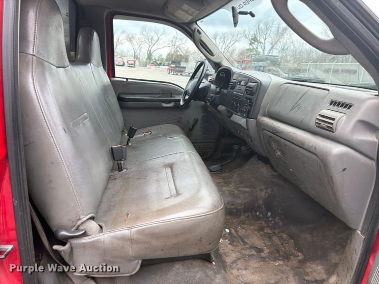 image for item FB8050 2005 Ford F350 Super Duty XL dump flatbed pickup truck