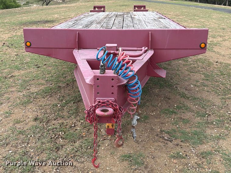 image for item FB8114 2002 Winston AP21025AC equipment trailer