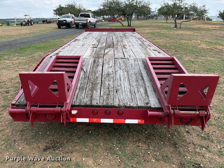 image for item FB8114 2002 Winston AP21025AC equipment trailer