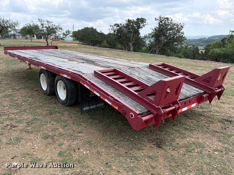 image for item FB8114 2002 Winston AP21025AC equipment trailer