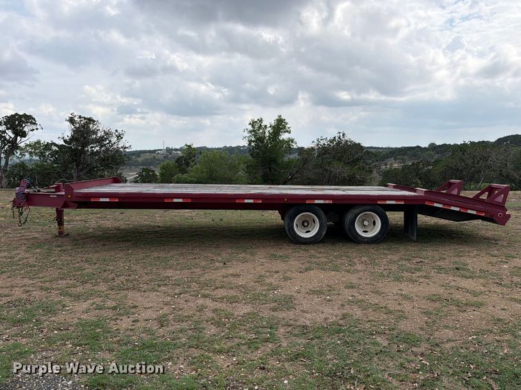 image for item FB8114 2002 Winston AP21025AC equipment trailer