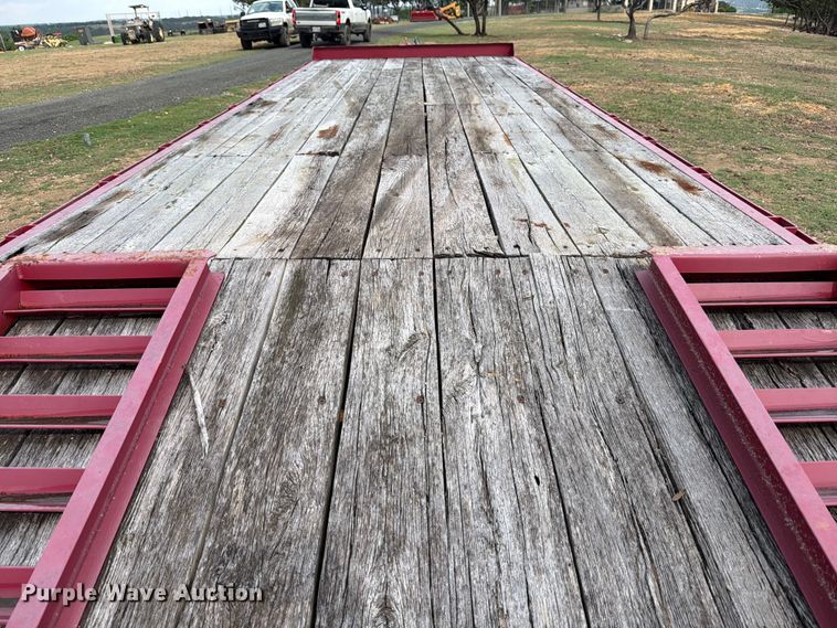 image for item FB8114 2002 Winston AP21025AC equipment trailer