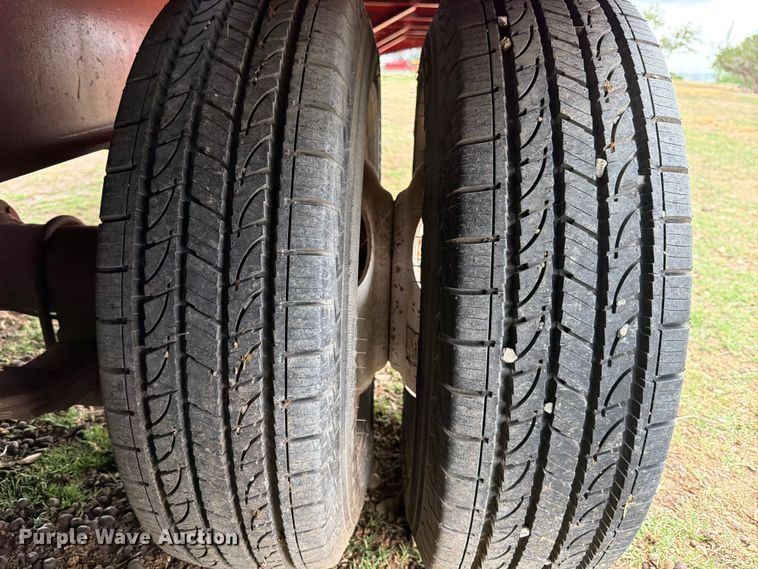 image for item FB8114 2002 Winston AP21025AC equipment trailer