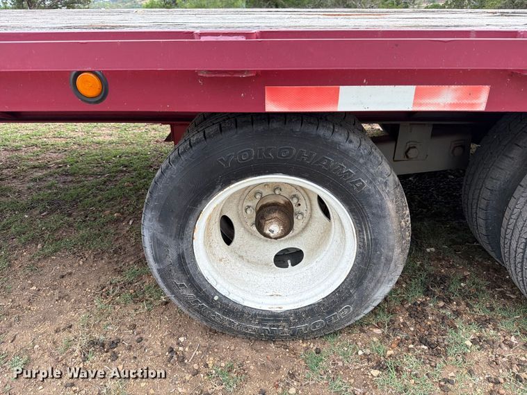 image for item FB8114 2002 Winston AP21025AC equipment trailer