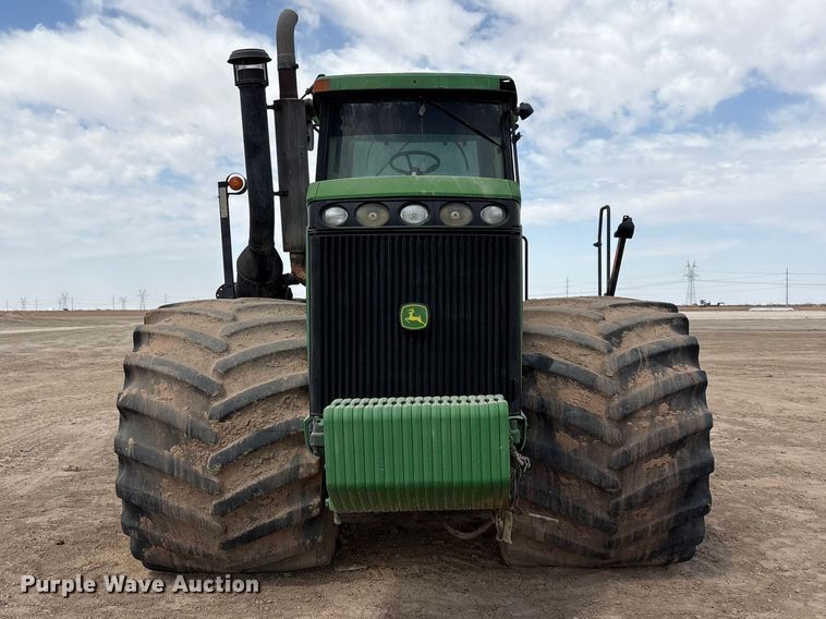 image for item FC2128 2005 John Deere 9520 Scraper Special 4WD tractor