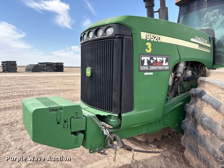 image for item FC2128 2005 John Deere 9520 Scraper Special 4WD tractor