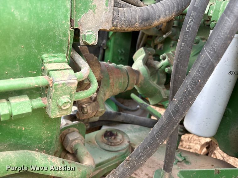 image for item FC2128 2005 John Deere 9520 Scraper Special 4WD tractor