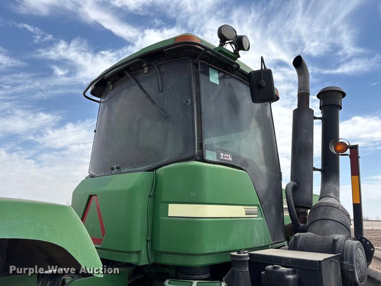 image for item FC2128 2005 John Deere 9520 Scraper Special 4WD tractor