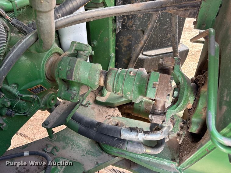 image for item FC2128 2005 John Deere 9520 Scraper Special 4WD tractor