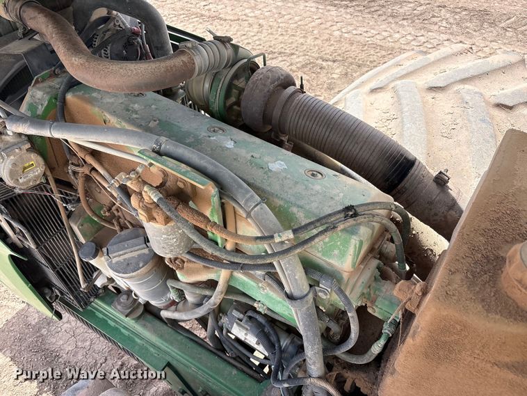 image for item FC2128 2005 John Deere 9520 Scraper Special 4WD tractor