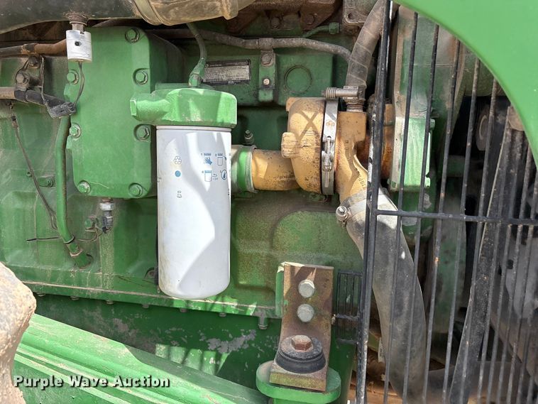 image for item FC2128 2005 John Deere 9520 Scraper Special 4WD tractor