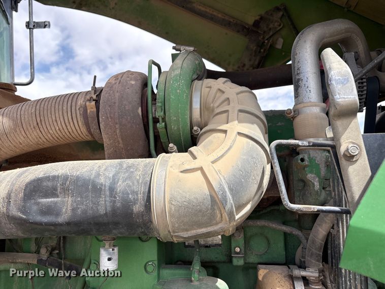 image for item FC2128 2005 John Deere 9520 Scraper Special 4WD tractor