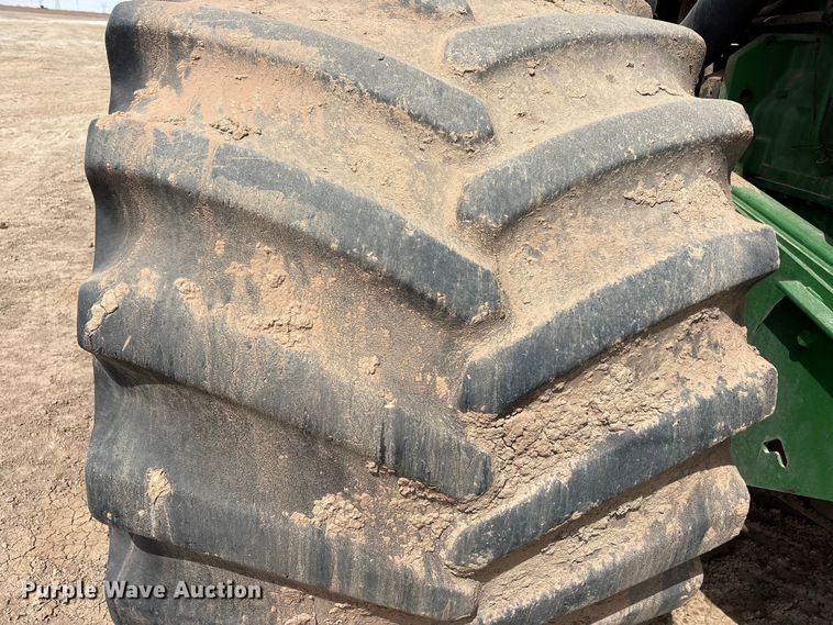 image for item FC2128 2005 John Deere 9520 Scraper Special 4WD tractor