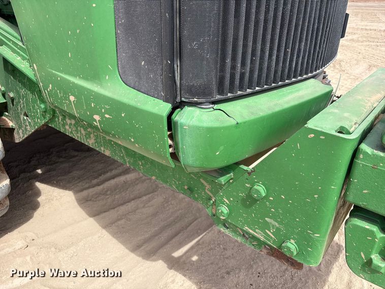 image for item FC2129 2006 John Deere 9520 Scraper Special 4WD tractor
